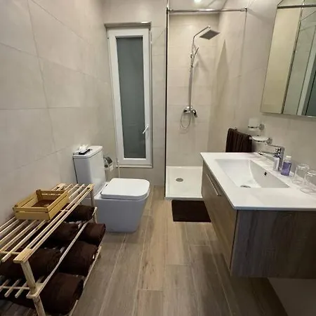 Modern Apartment, Large Backyard * Marsaxlokk